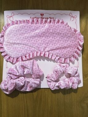 Target Ladies Sleep Set - Pink Velvet Ruffled Eye Mask & 2 Scrunchies Set